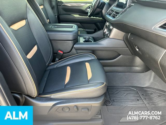 Used 2024 GMC Yukon XL AT4 w/ AT4 Premium Package AWD/4WD image 15