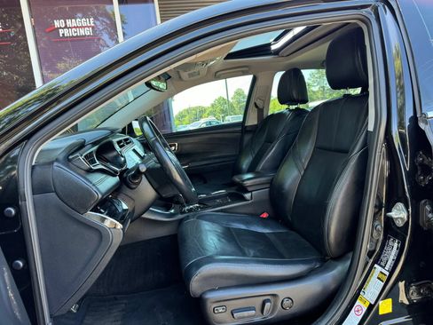 Used 2014 Toyota Avalon Limited FWD image 24