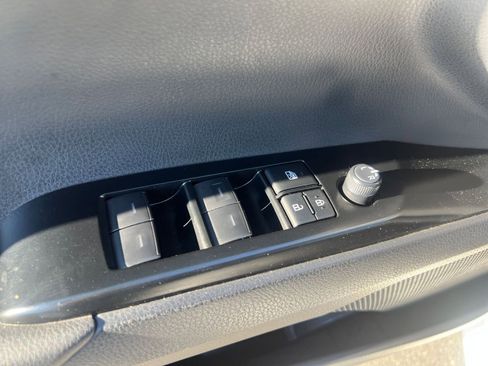 Used 2025 Toyota Camry LE image 20