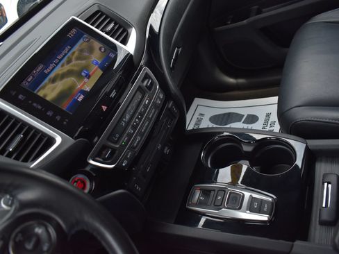 Used 2017 Honda Pilot Touring image 26