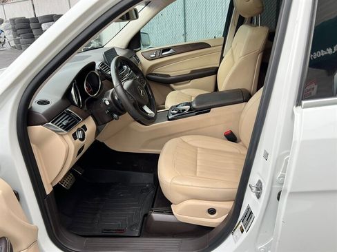 Used 2019 Mercedes-Benz GLE 400 4MATIC w/ Premium 1 Package image 19