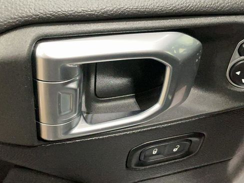 Used 2022 Jeep Wrangler Unlimited Sahara w/ Cold Weather Group image 13