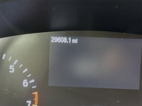 Used 2021 Ford Escape SE image 12