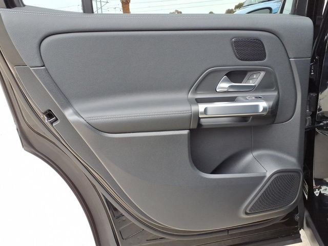 Used 2024 Mercedes-Benz EQB 350 4MATIC SUV w/ Winter Package image 17