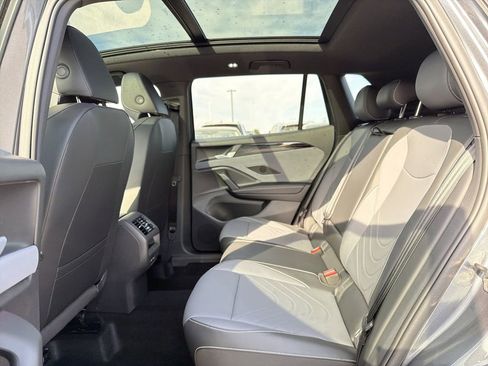 New 2026 Volkswagen Tiguan SE R-Line FWD image 13