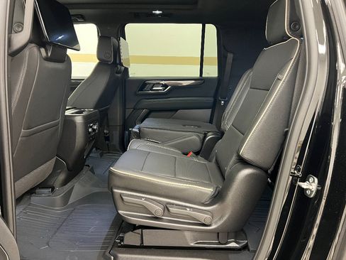 New 2026 GMC Yukon XL Elevation w/ Elevation Premium Package AWD/4WD image 12