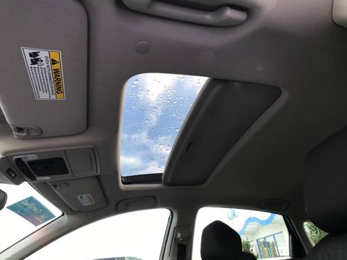 Certified 2023 Honda Accord EX image 18