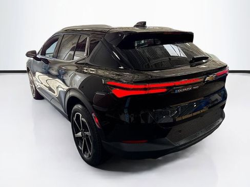 New 2026 Chevrolet Equinox EV LT image 8