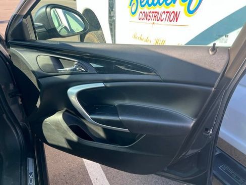 Used 2013 Buick Regal Leather FWD image 8
