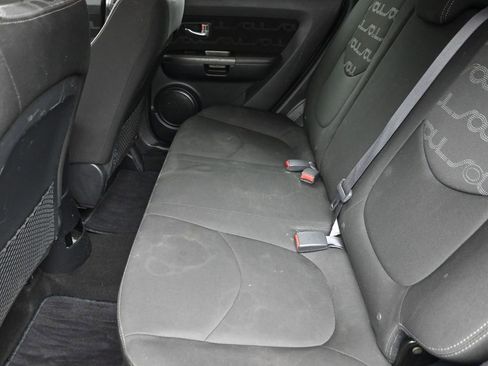 Used 2013 Kia Soul + w/ Audio Pkg image 11