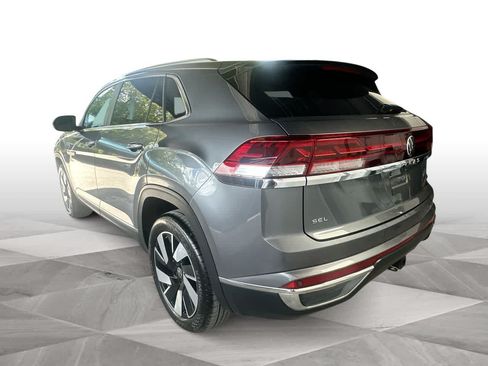 Used 2025 Volkswagen Atlas Cross Sport SEL AWD/4WD image 6