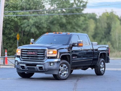Used 2015 GMC Sierra 2500 SLE w/ All-Terrain HD Package AWD/4WD image 23