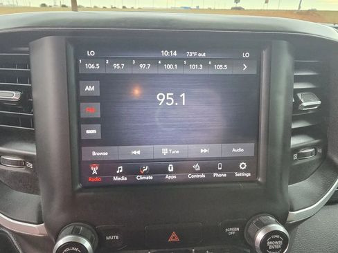 Used 2020 RAM 1500 Big Horn AWD/4WD image 19