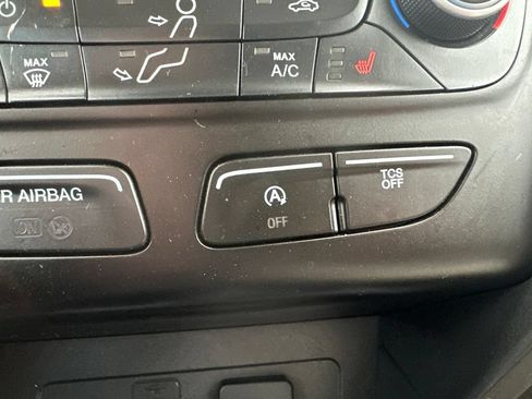 Used 2019 Ford Escape SEL FWD image 18