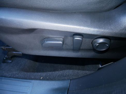 Used 2023 Subaru Forester Premium image 19