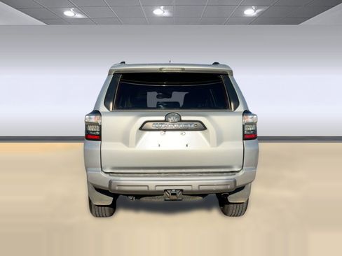 Used 2020 Toyota 4Runner TRD Off Road image 10