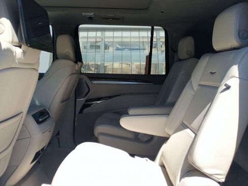 New 2026 Cadillac Escalade ESV Platinum Sport w/ LPO, ONYX Package AWD/4WD image 21