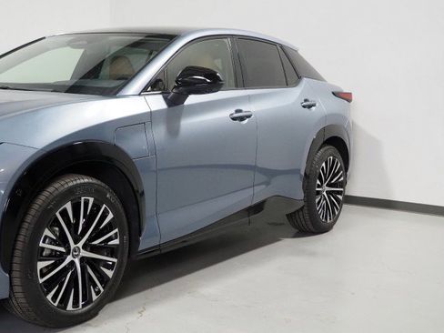 Used 2024 Lexus RZ 300e Premium w/ Technology Package image 48