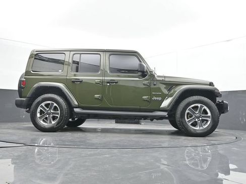 Used 2021 Jeep Wrangler Unlimited Sahara w/ Dual Top Group AWD/4WD image 24