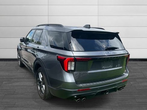 Used 2025 Ford Explorer ST AWD/4WD image 4