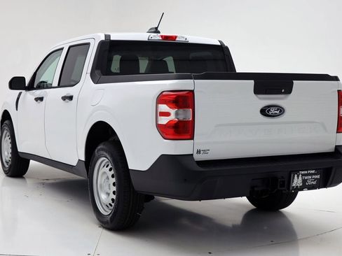 New 2025 Ford Maverick XL image 7