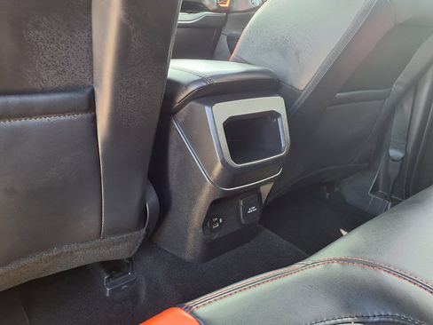 Used 2025 Ford Ranger Raptor AWD/4WD image 18