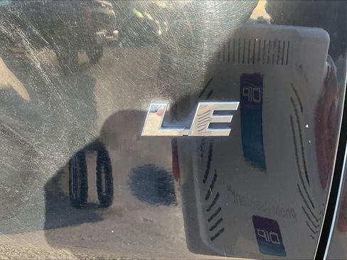 Used 2020 Toyota RAV4 LE image 10