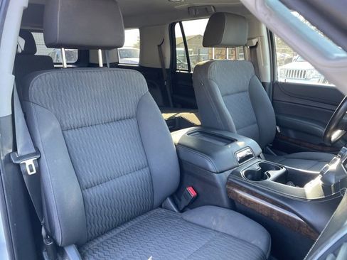 Used 2019 Chevrolet Tahoe LS image 2