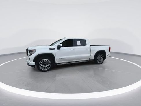Used 2024 GMC Sierra 1500 Denali Ultimate AWD/4WD image 6
