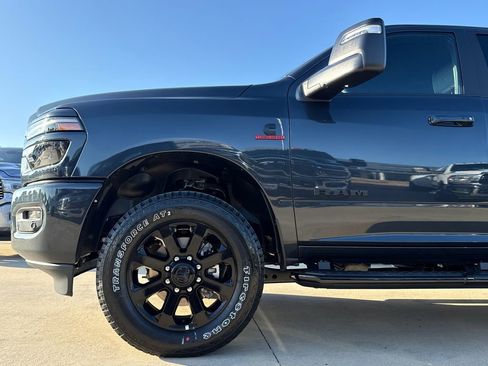 New 2026 RAM 2500 Laramie AWD/4WD image 5