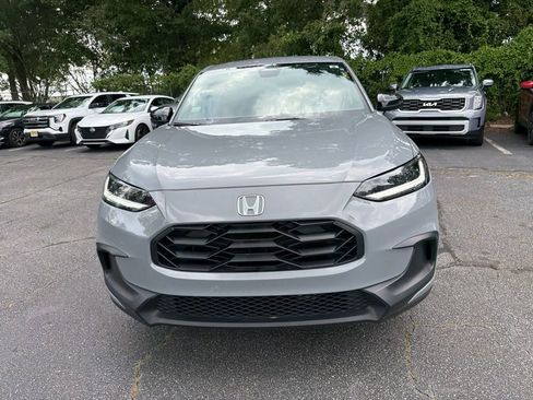 Used 2025 Honda HR-V Sport image 2