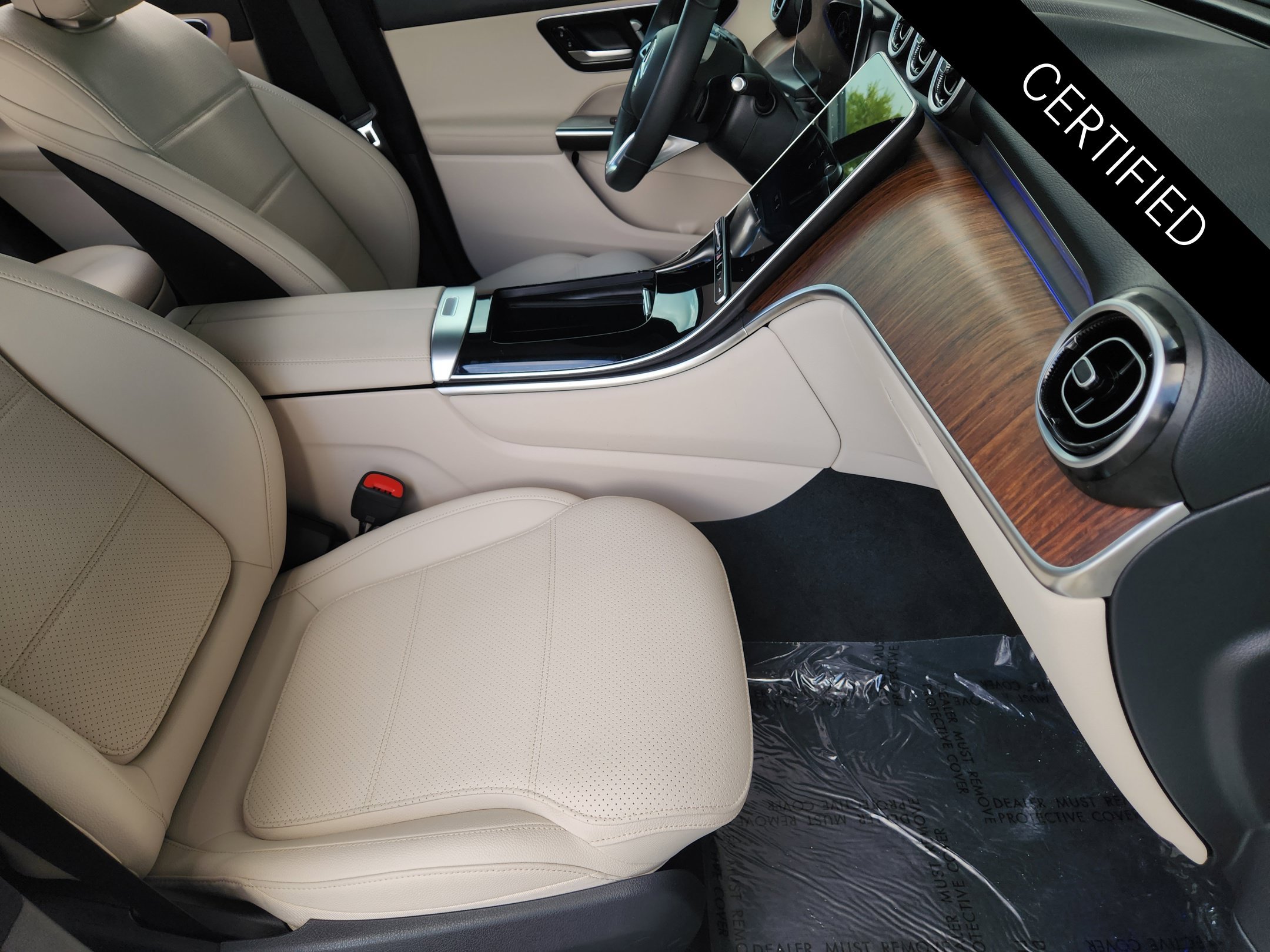Certified 2026 Mercedes-Benz GLC 300 image 3