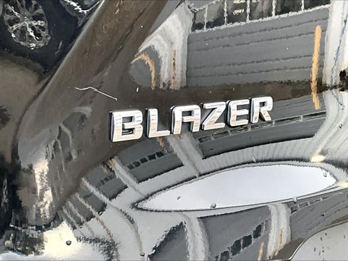 Used 2020 Chevrolet Blazer LT image 9