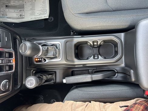 New 2026 Jeep Gladiator Sport image 32