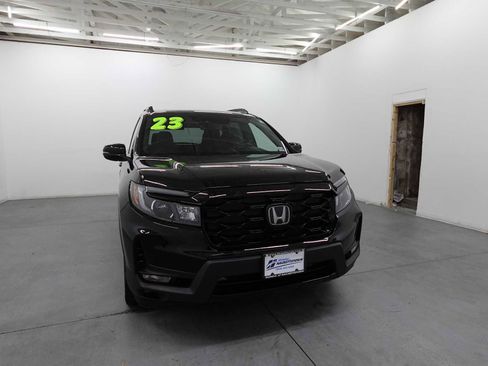 Certified 2023 Honda Passport Elite image 3