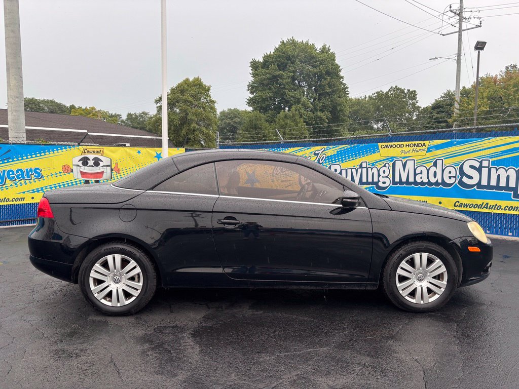 Used 2009 Volkswagen Eos Komfort FWD image 2