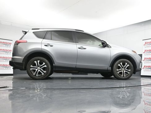 Used 2018 Toyota RAV4 LE image 24
