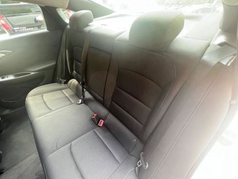 Used 2019 Chevrolet Malibu LT image 13