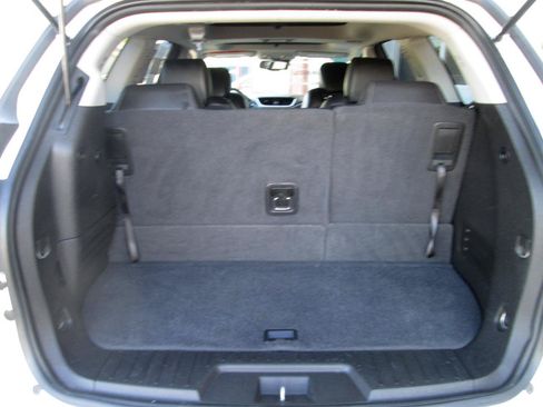 Used 2015 Chevrolet Traverse LTZ AWD/4WD image 35