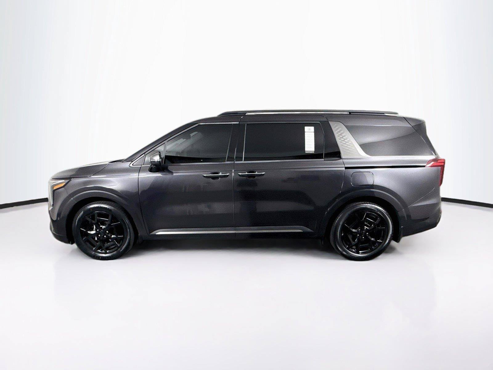 Used 2025 Kia Carnival SX Prestige FWD image 14