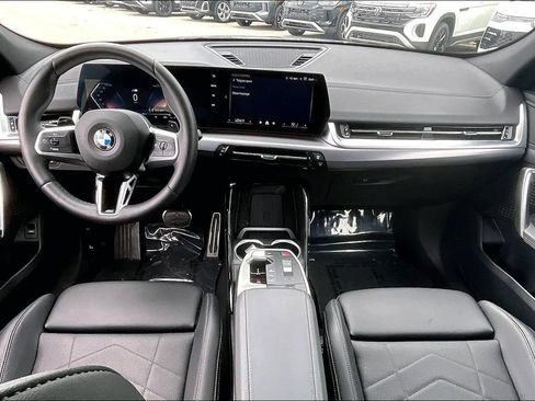 Used 2026 BMW X2 xDrive28i AWD/4WD image 3