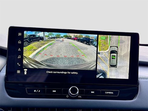 New 2025 Mitsubishi Outlander SE image 14