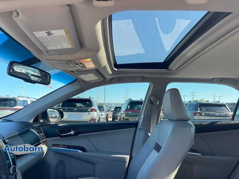 Used 2012 Toyota Camry XLE FWD image 19