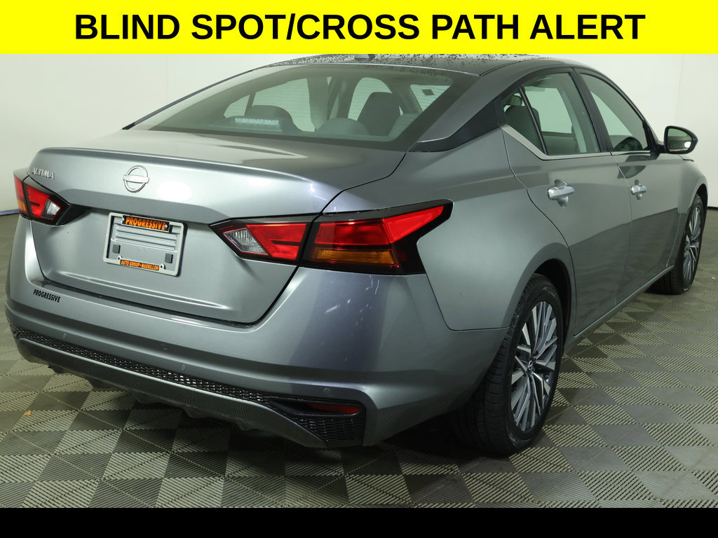 Used 2025 Nissan Altima 2.5 SV FWD image 7