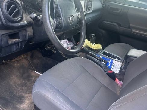 Used 2018 Toyota Tacoma SR RWD image 11