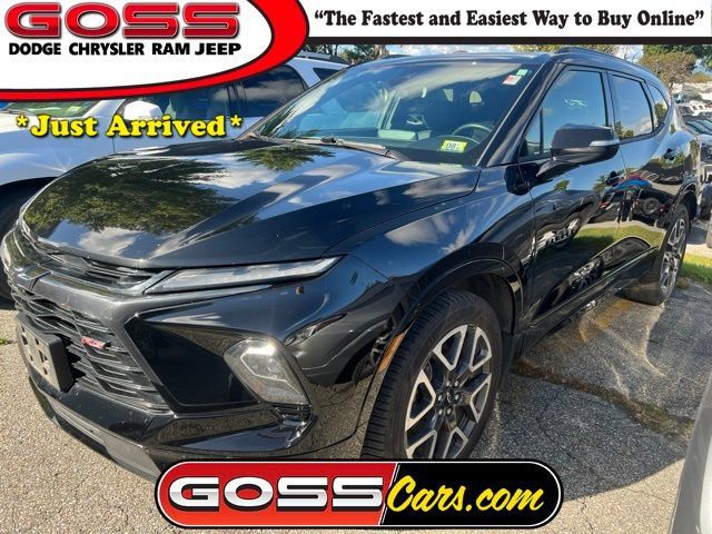 Used 2023 Chevrolet Blazer RS AWD/4WD image 1