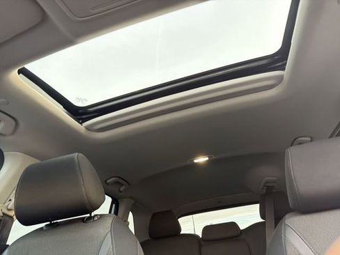 Used 2024 Honda CR-V EX image 17