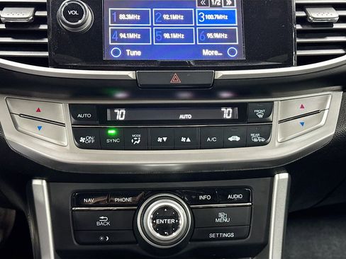 Used 2014 Honda Accord Touring image 14