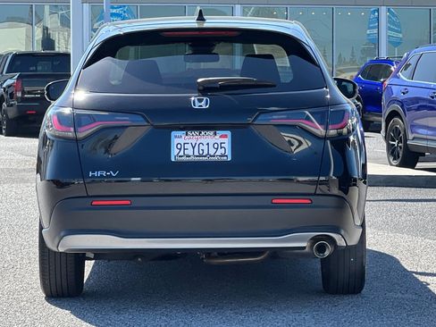 Certified 2023 Honda HR-V Sport image 9