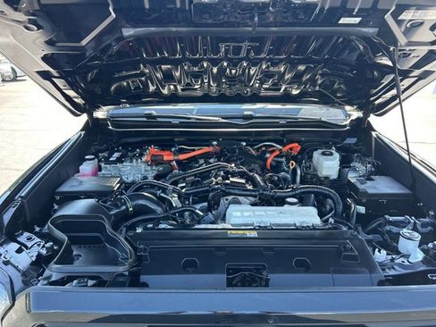 Used 2024 Toyota Tacoma TRD Off-Road AWD/4WD image 14